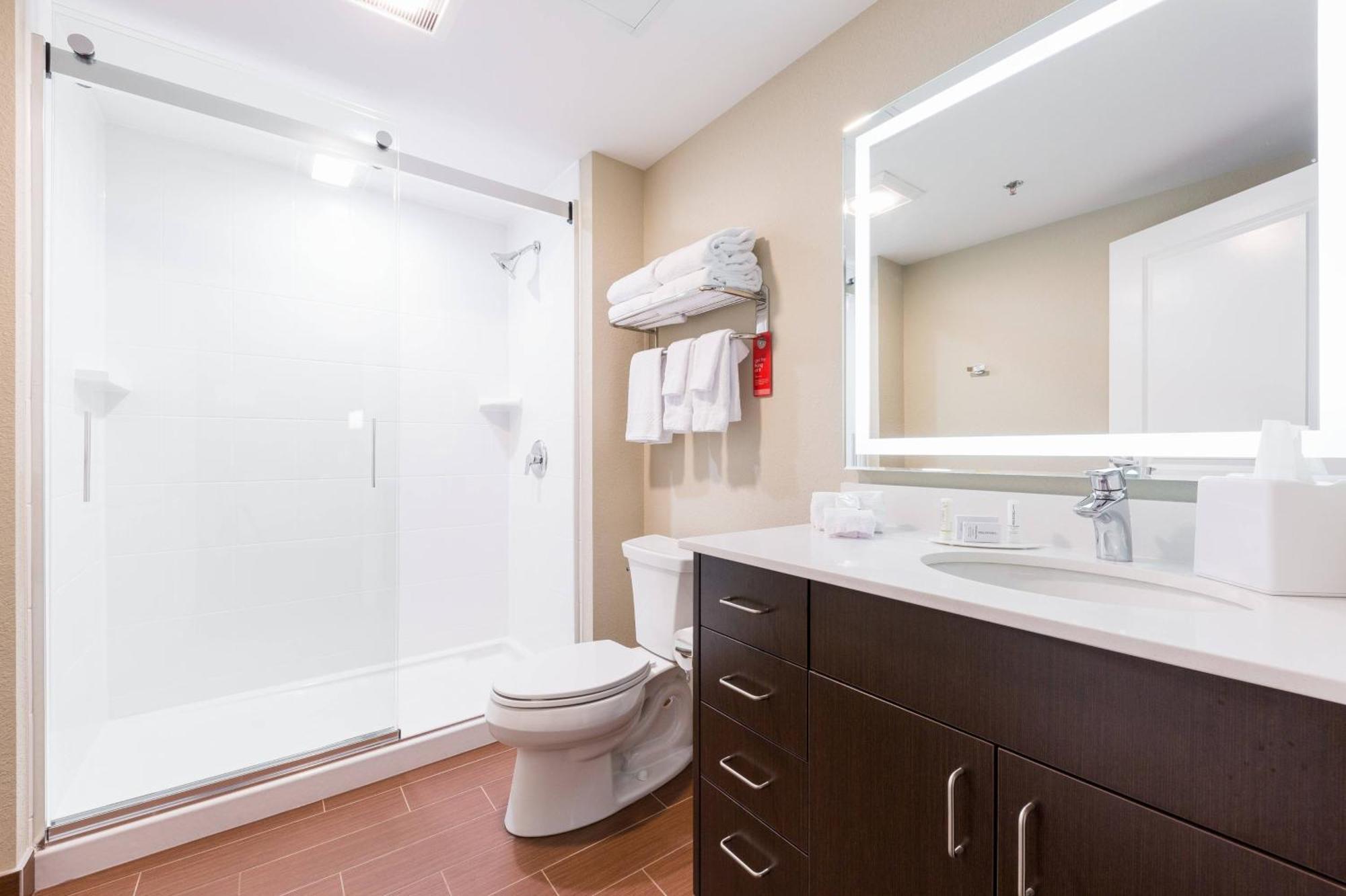 Towneplace Suites By Marriott Edmonton South מראה חיצוני תמונה