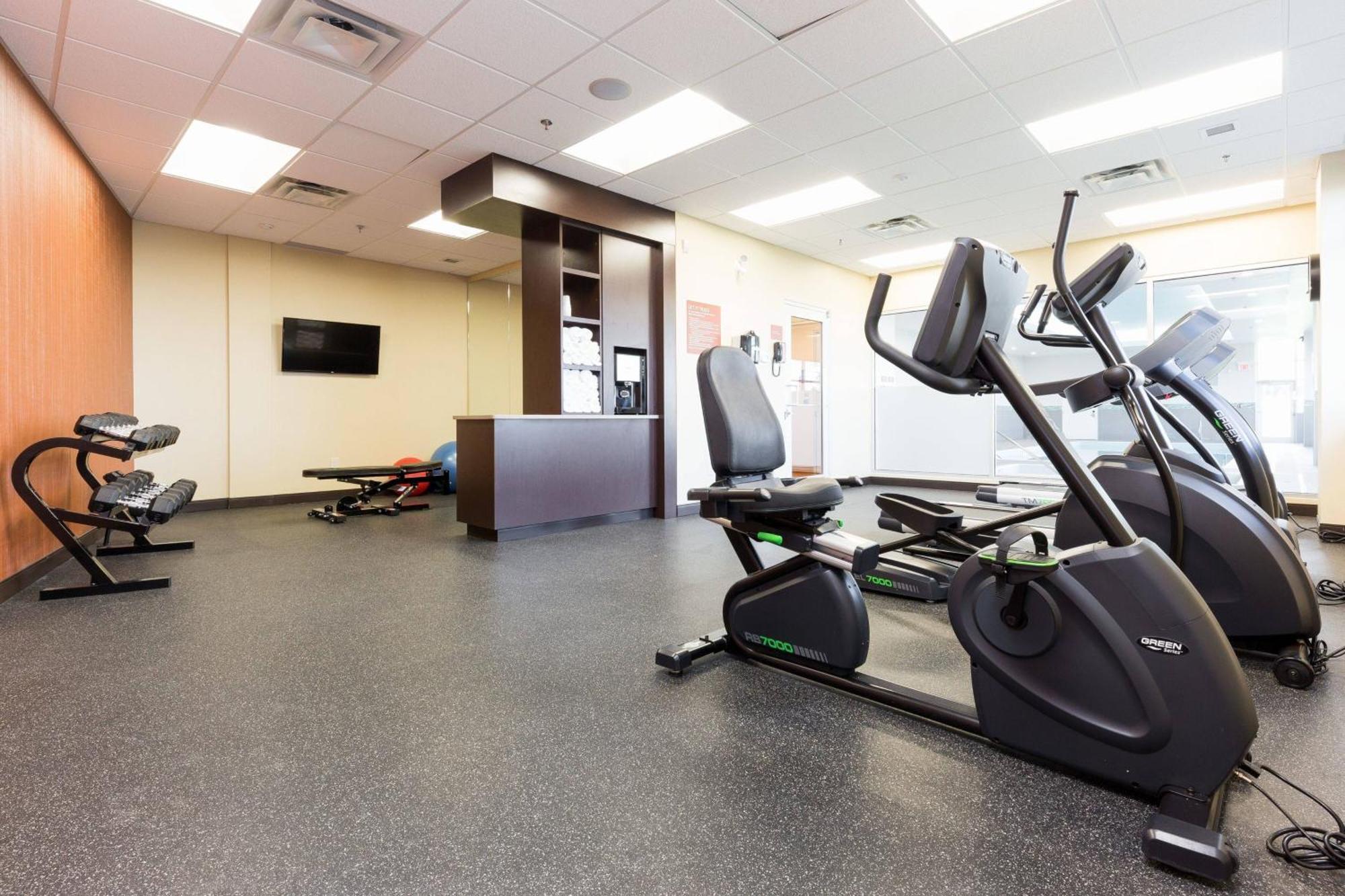Towneplace Suites By Marriott Edmonton South מראה חיצוני תמונה