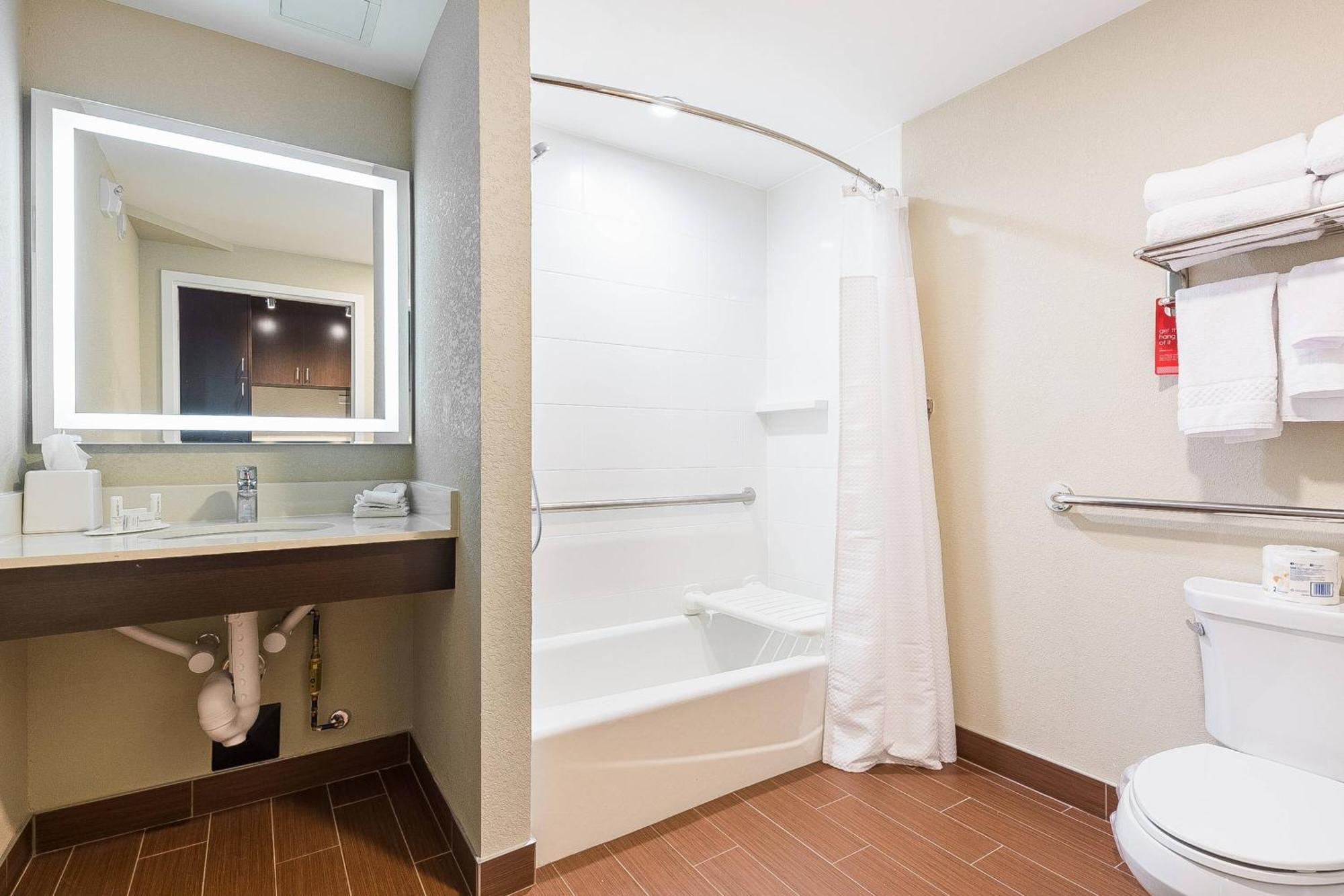 Towneplace Suites By Marriott Edmonton South מראה חיצוני תמונה
