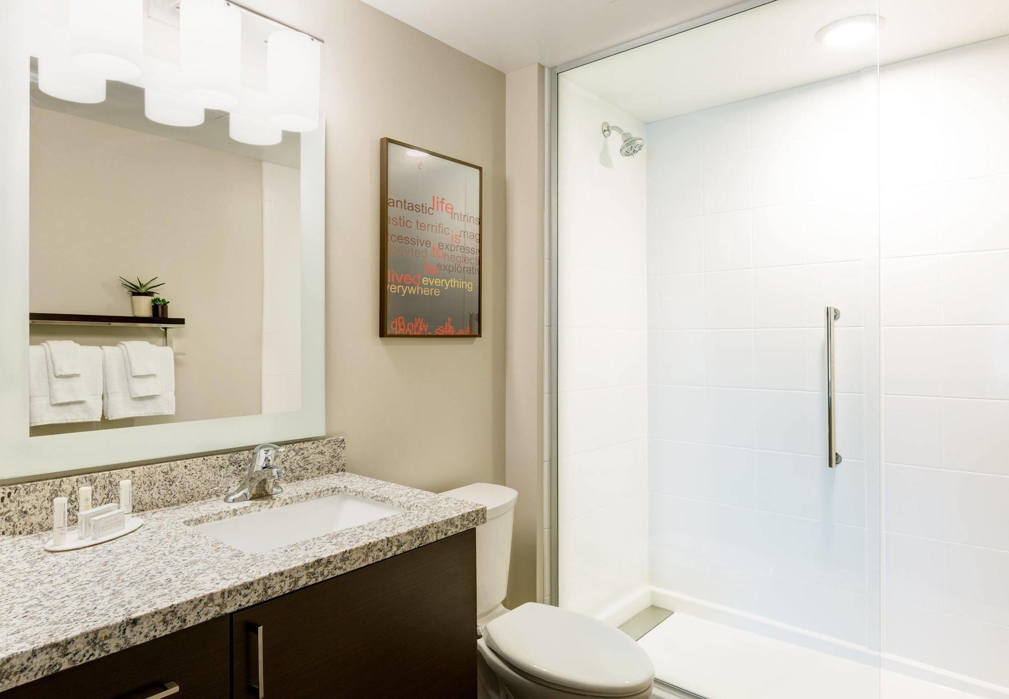 Towneplace Suites By Marriott Edmonton South מראה חיצוני תמונה