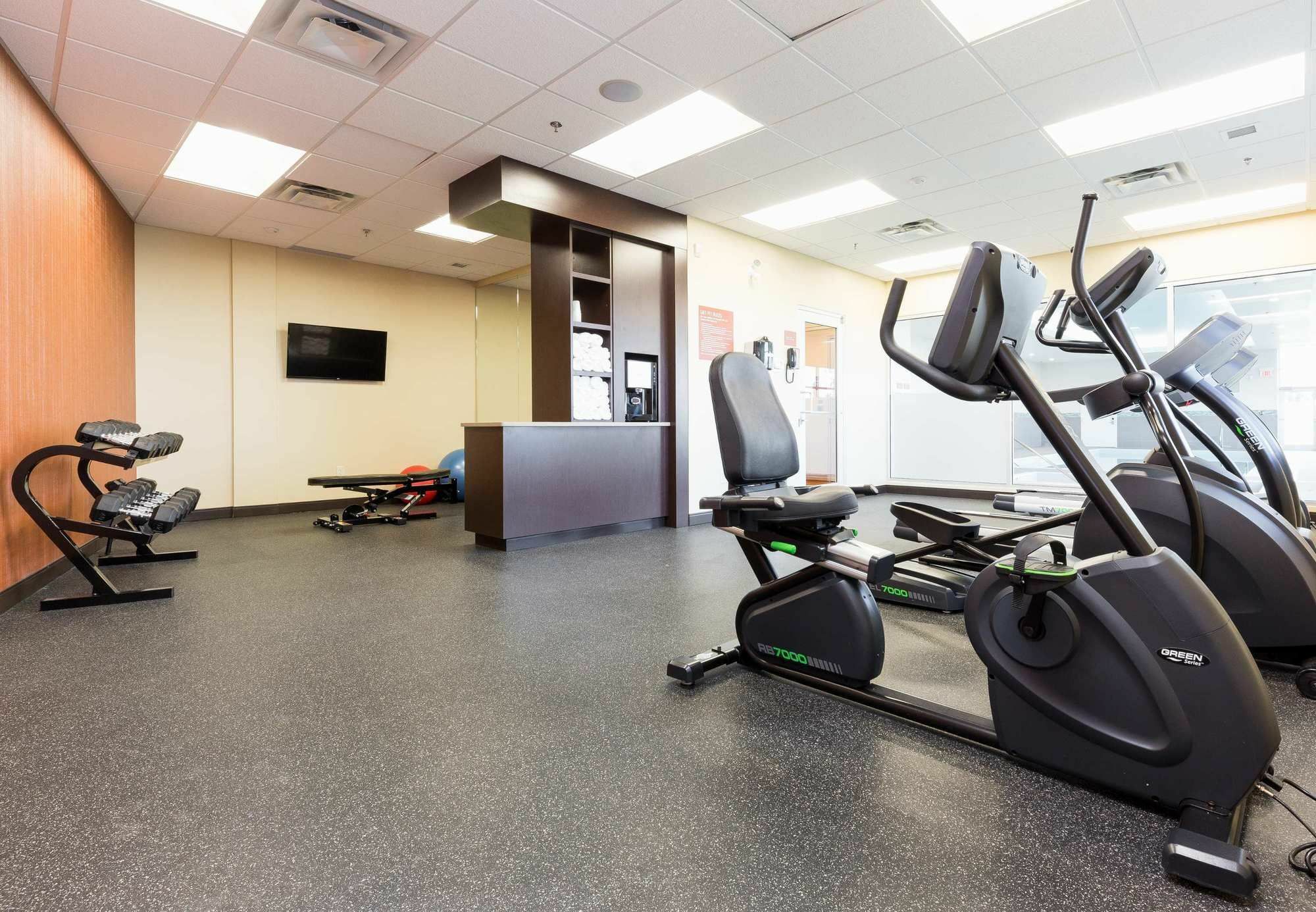Towneplace Suites By Marriott Edmonton South מראה חיצוני תמונה